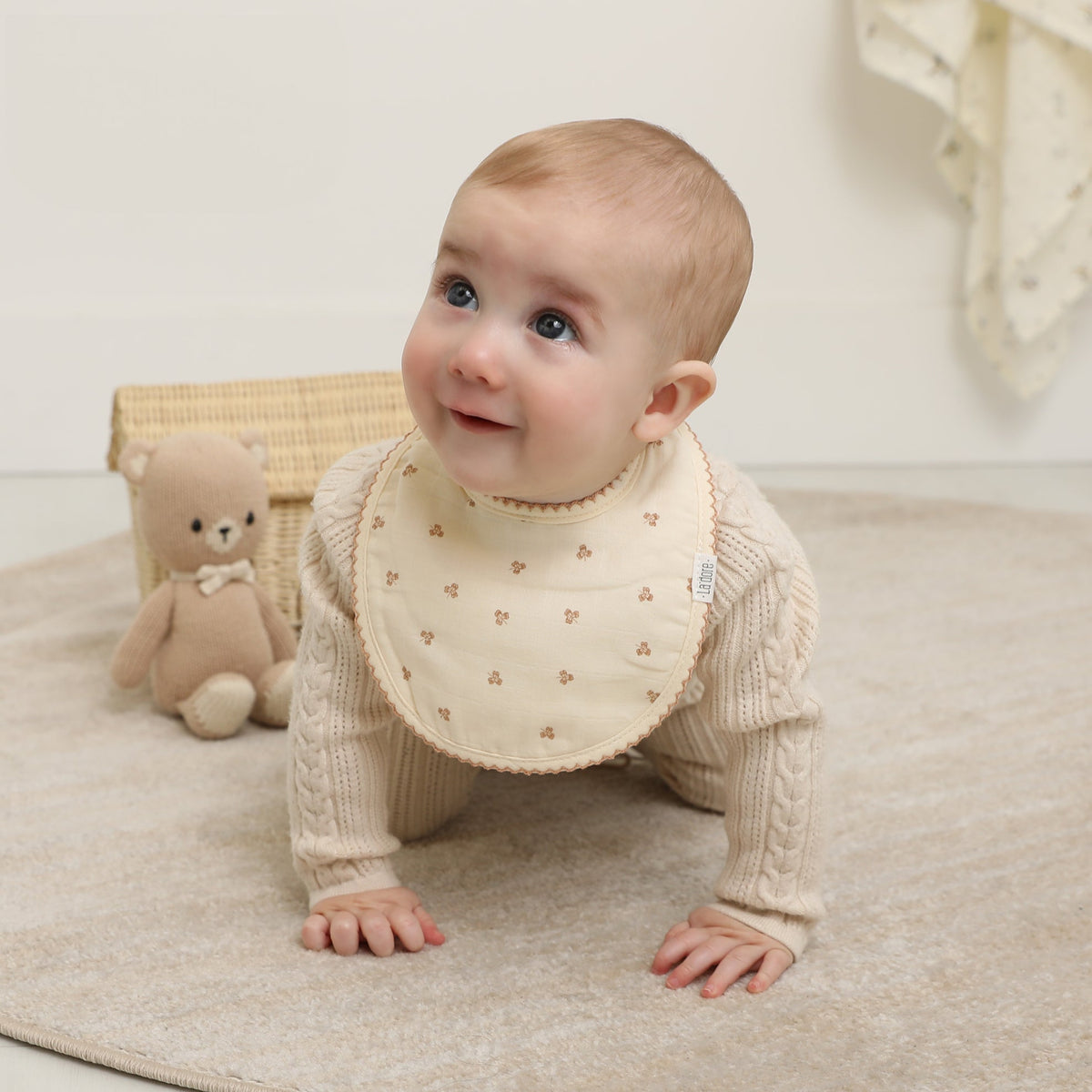 Muslin Bib- Clover