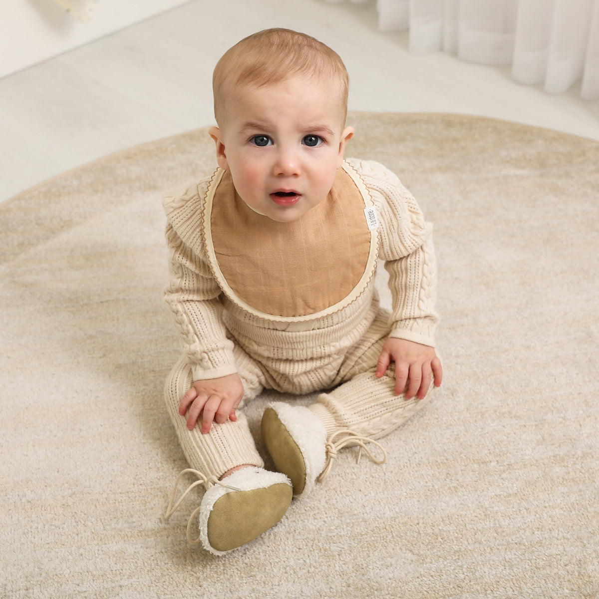 Muslin Bib- Clover