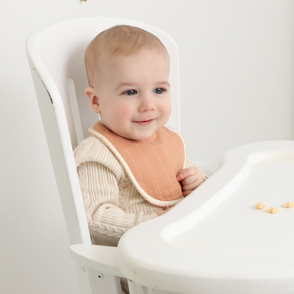 Muslin Bib- Neutral
