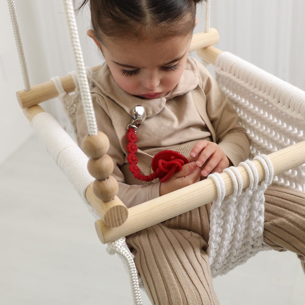 Poppy Pacifier Clip - Scarlet
